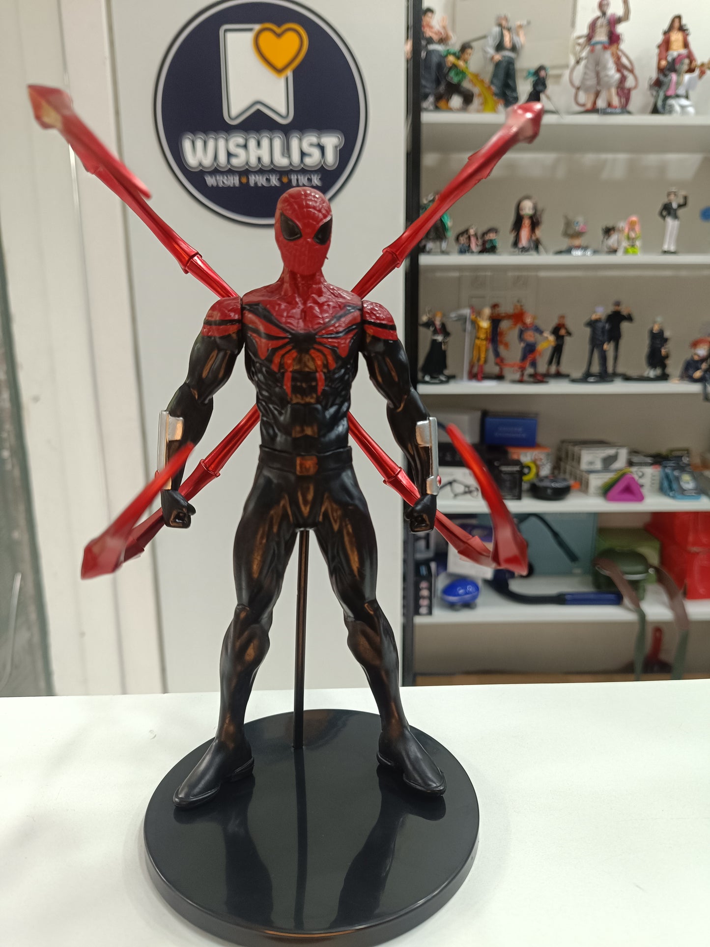 Spiderman figure (Height 24cm)