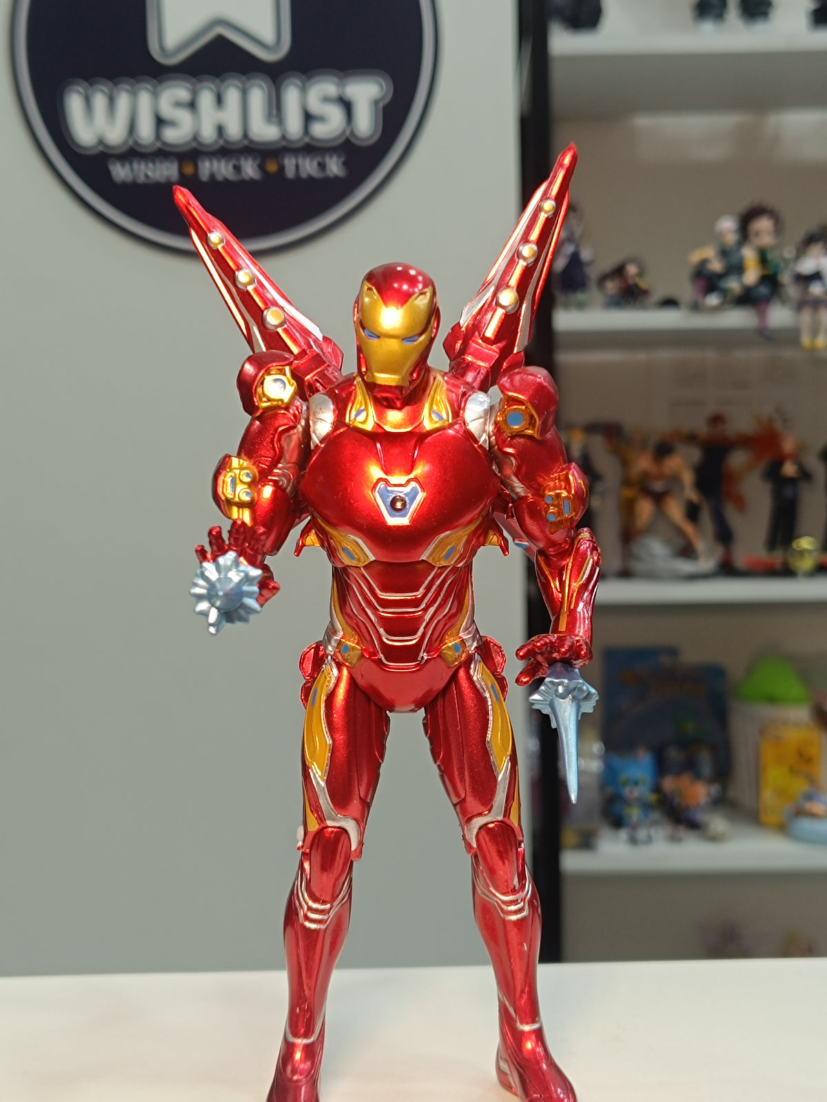 Iron Man – Armored Display Figure