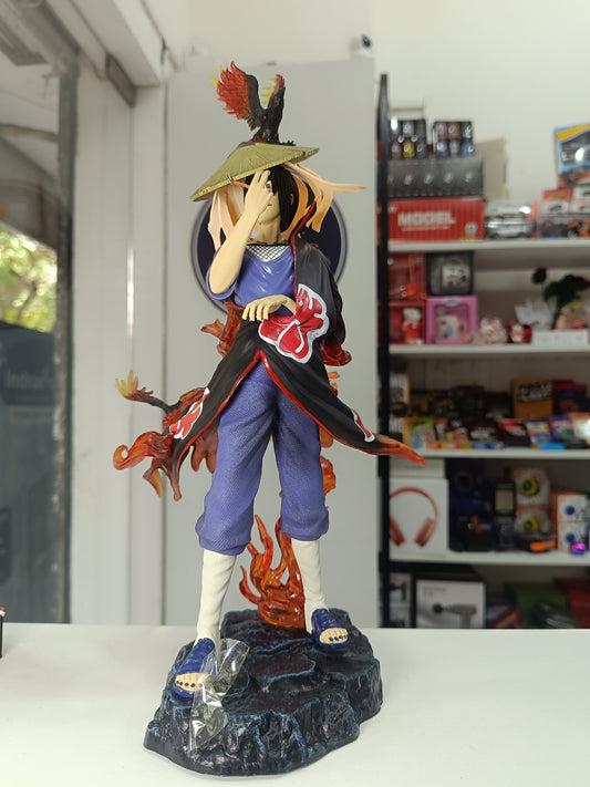 Itachi crow standing