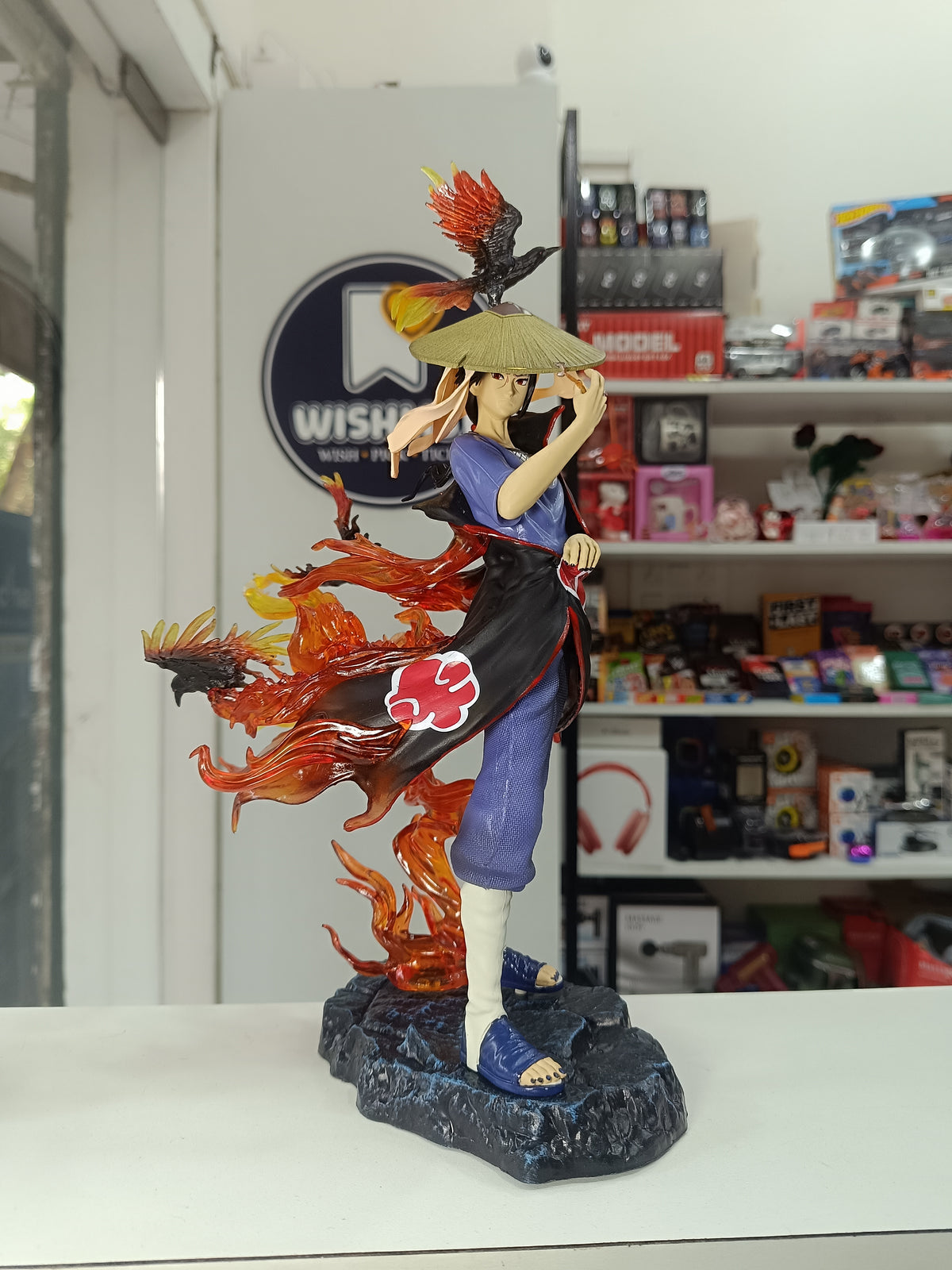 Itachi crow standing