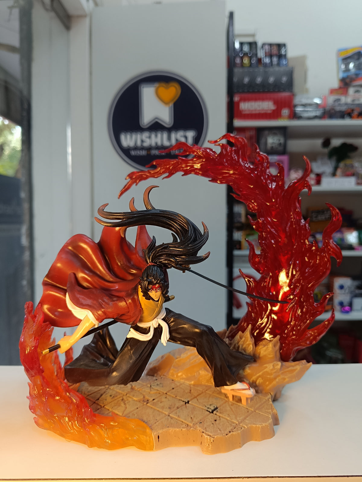 Yorichi Figure with lights (25 cm)
