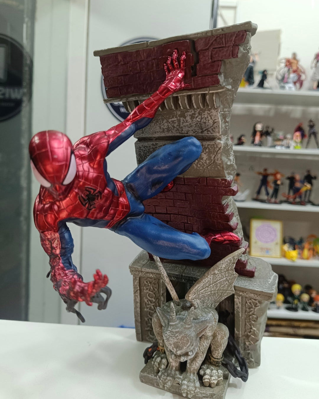 Spider-Man Wall Climbing Action Figure – Marvel Collectible