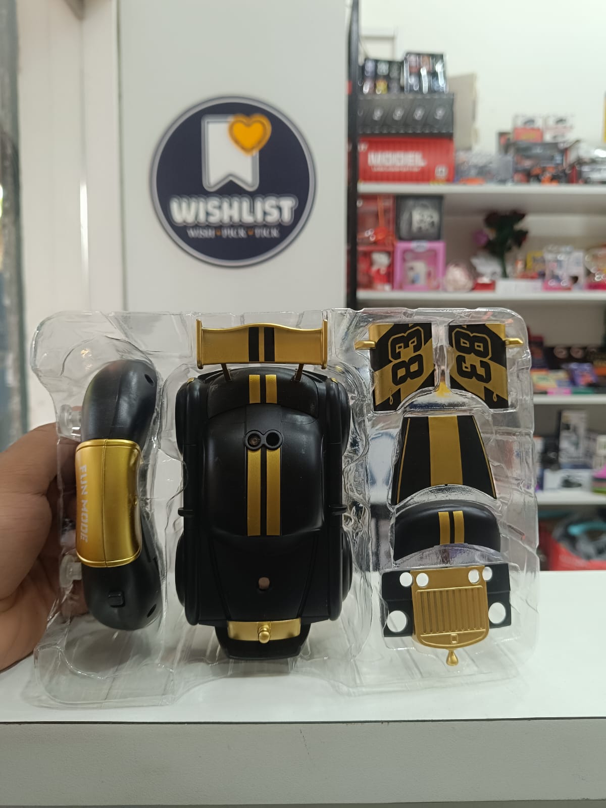 DRIFT CAR GOLDEN