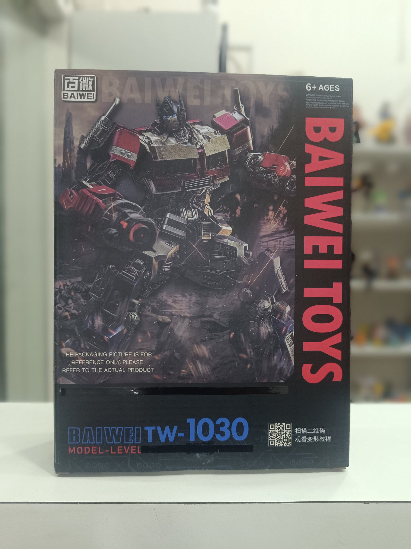 BAIWEI Optimus Prime 18 CM Action Figure – Transformers Robot Collectible