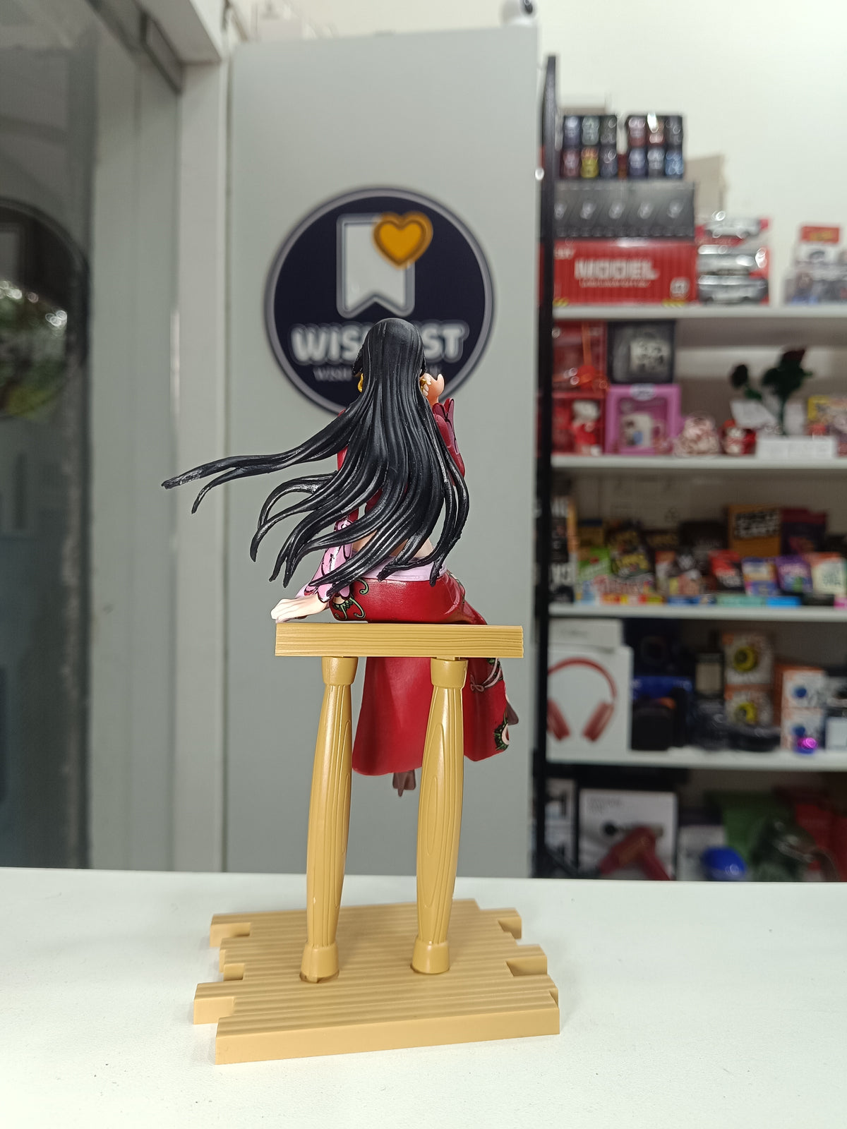 Boa Hancock Sitting Figure – One Piece
