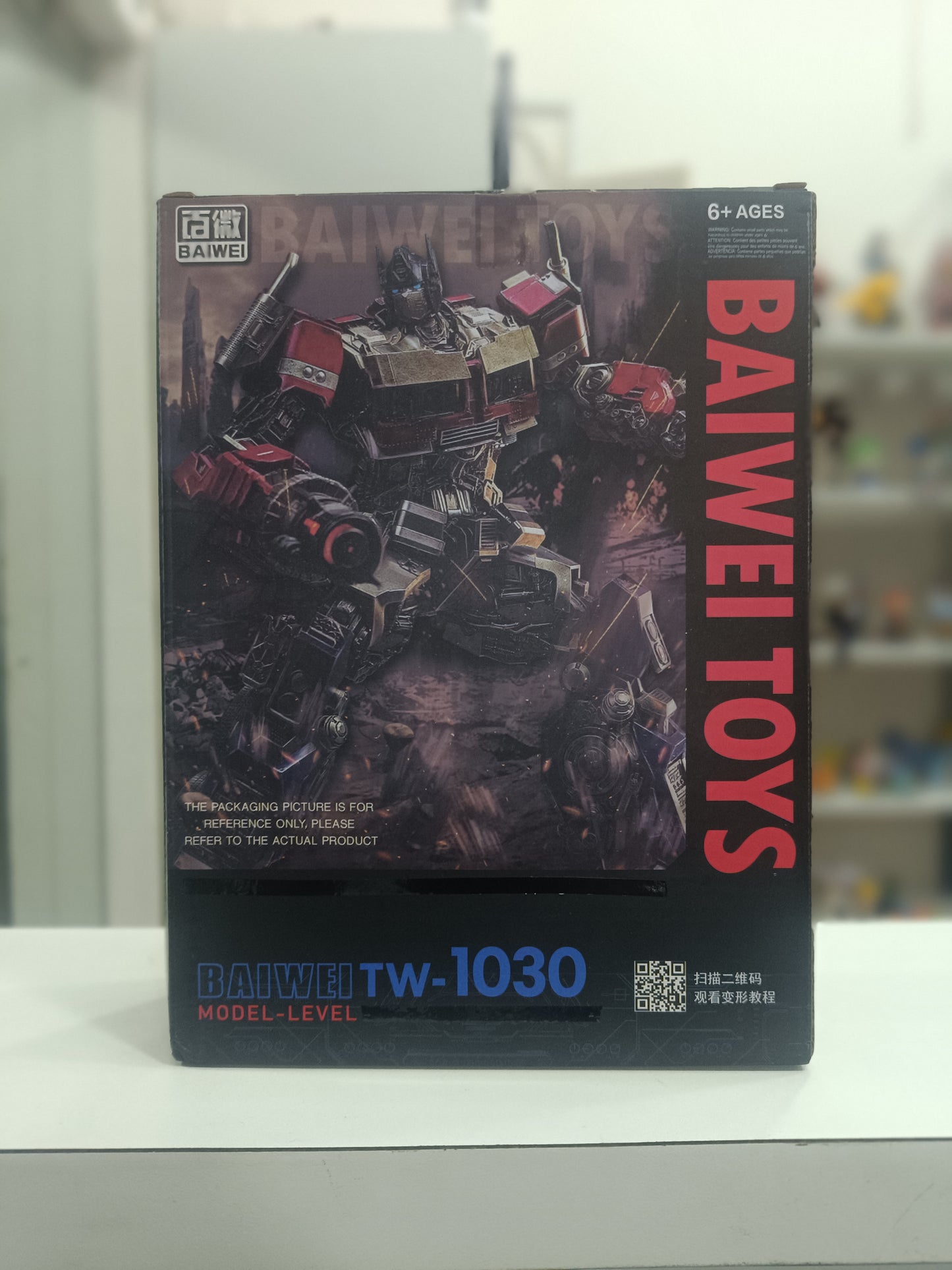 BAIWEI Optimus Prime 18 CM Action Figure – Transformers Robot Collectible